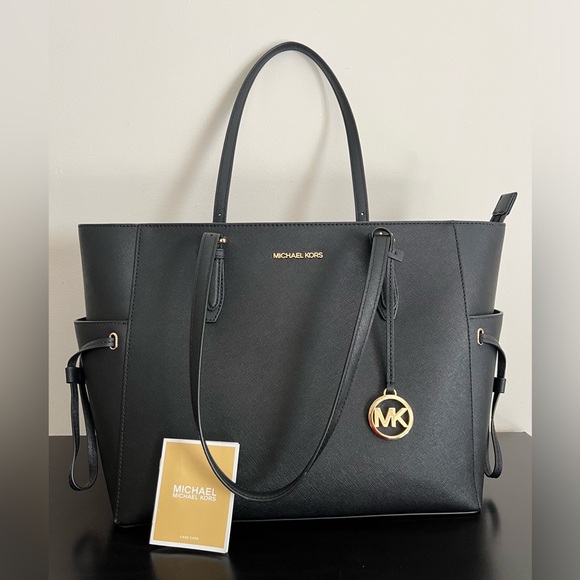 Michael Kors Handbags - Michael Kors Large Tote Bag